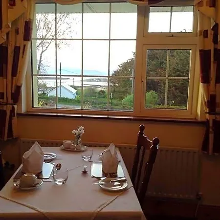 Glencurrah House Bed & Breakfast 3*